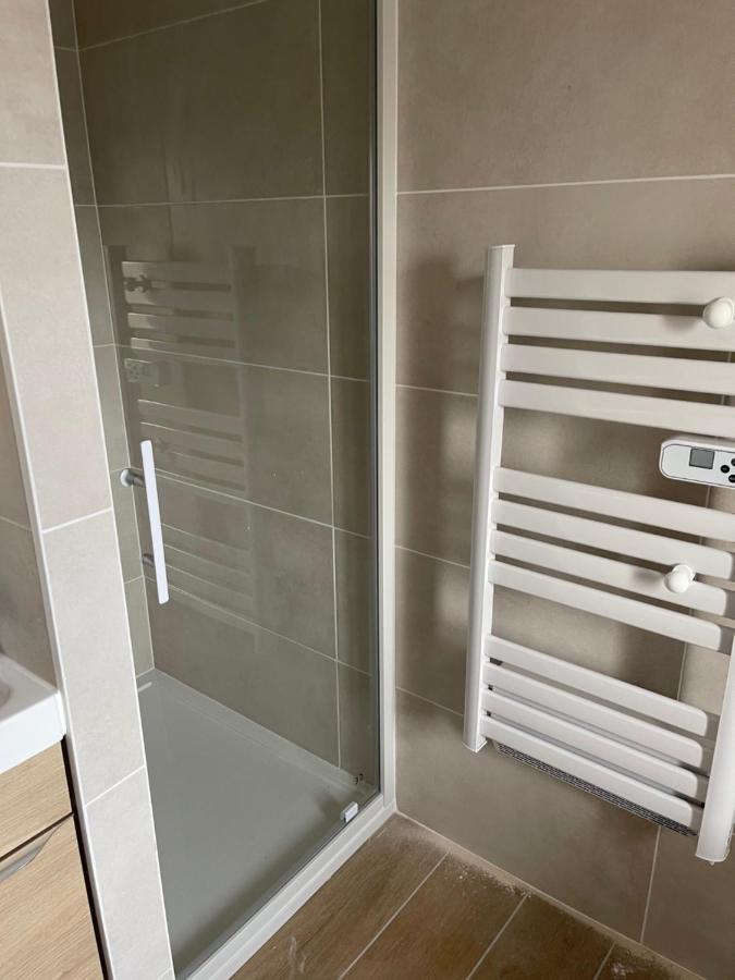 Apartamento La Parenthèse Balnéo T2 Cosy de 40m² avec terrasse Ternay  Exterior foto